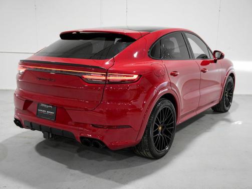 2023 Porsche Cayenne GTS