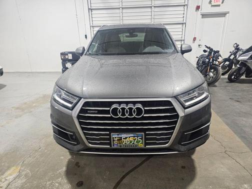 2017 Audi Q7 3.0T Premium