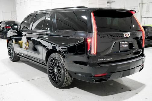 2023 Cadillac Escalade ESV Sport