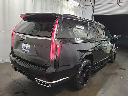 2024 Cadillac Escalade ESV Sport Platinum