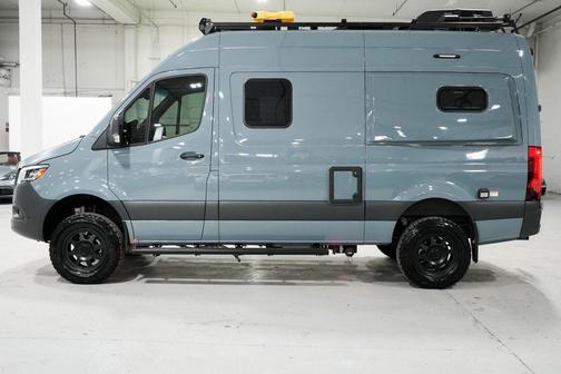 2021 Mercedes-Benz Sprinter 2500 Standard Roof