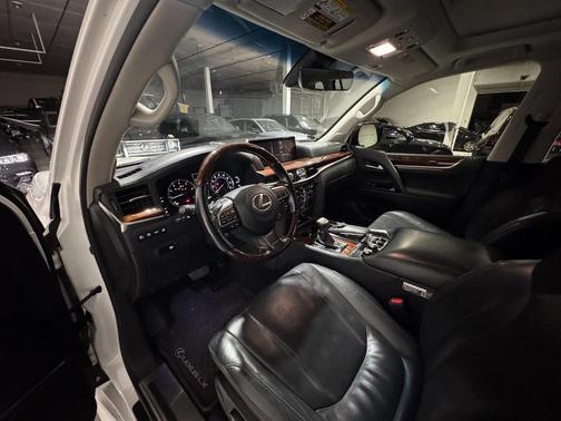 2017 Lexus LX 570 Base