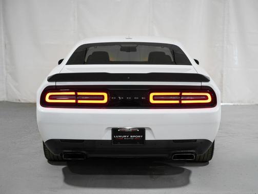 White Knuckle Clearcoat 2019 Dodge Challenger R/T Scat Pack