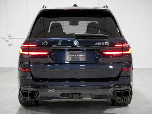 2024 BMW X7 M60i