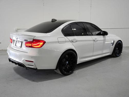 Alpine White 2018 BMW M3 Base