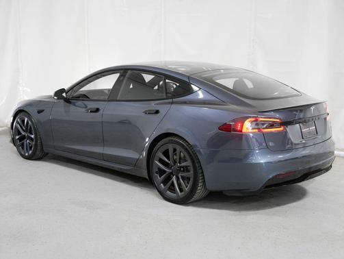 Gray 2022 Tesla Model S Plaid