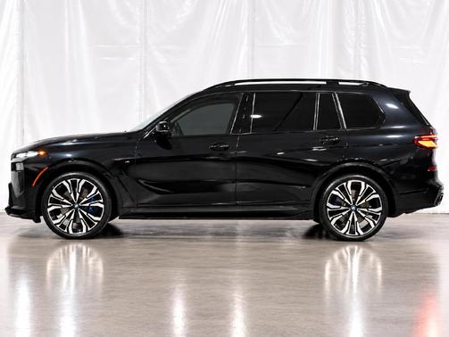 Black Sapphire Metallic 2024 BMW X7 M60i