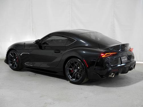 Black Metallic 2025 Toyota GR Supra 3.0 Premium