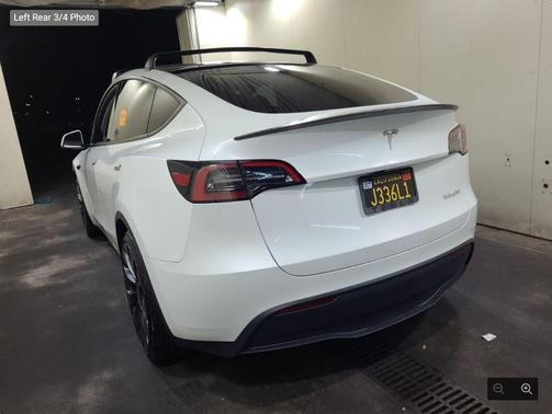 2024 Tesla Model Y Performance Dual Motor All-Wheel Drive