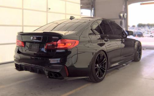 Black Sapphire Metallic 2019 BMW M5 Base