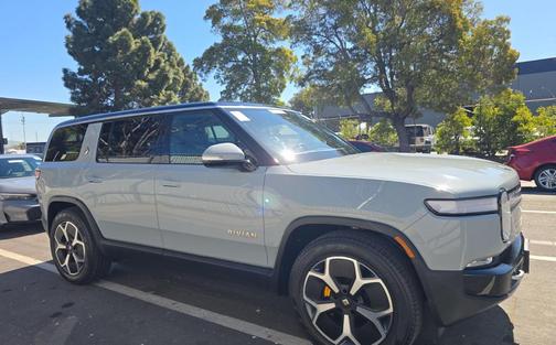 2024 Rivian R1S Adventure Quad Motor Large Pack