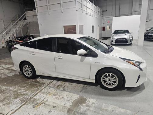 2018 Toyota Prius One