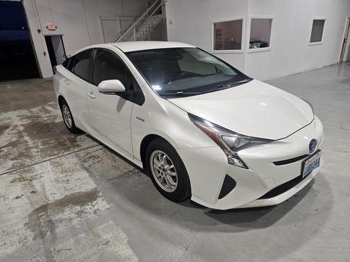 2018 Toyota Prius One