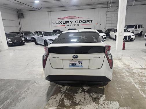 2018 Toyota Prius One