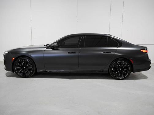 Frozen Pure Grey Metallic 2023 BMW 760 i xDrive