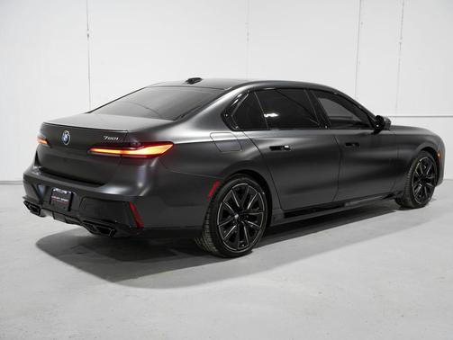 Frozen Pure Grey Metallic 2023 BMW 760 i xDrive