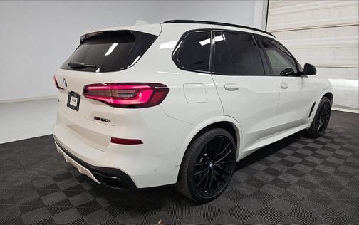 2022 BMW X5 M50i