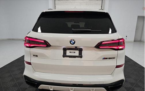 2022 BMW X5 M50i