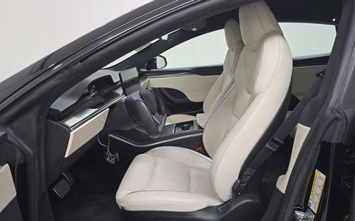 2022 Tesla Model S Plaid