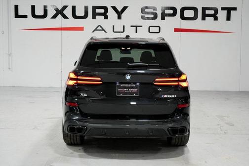 2025 BMW X5 M60i