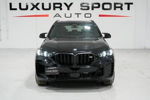 2025 BMW X5 M60i