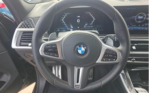 2025 BMW X5 M60i