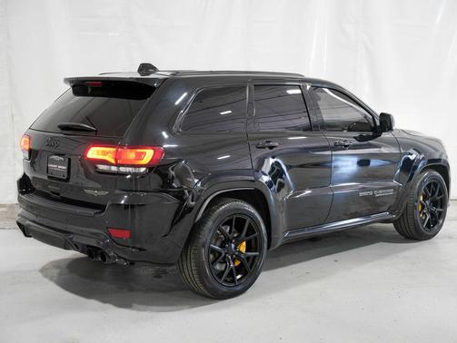 Diamond Black Crystal Pearl 2018 Jeep Grand Cherokee Trackhawk