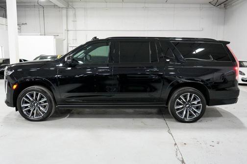 2022 Cadillac Escalade ESV Sport