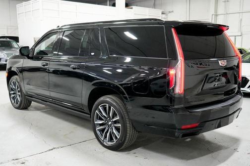 2022 Cadillac Escalade ESV Sport