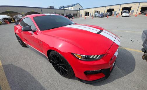 2017 Ford Shelby GT350 Base