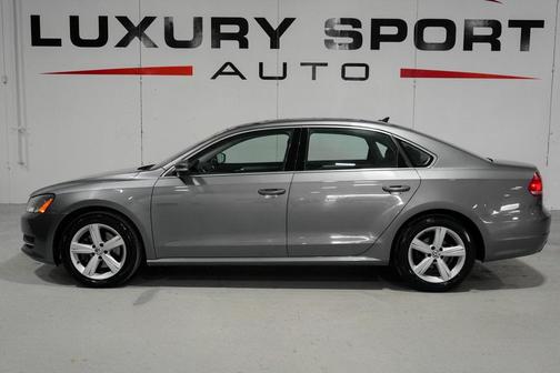 2015 Volkswagen Passat 1.8T Auto SE