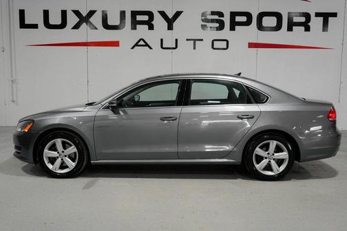2015 Volkswagen Passat 1.8T Auto SE