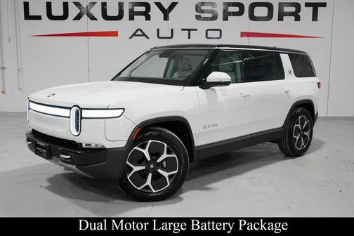 2024 Rivian R1S Adventure