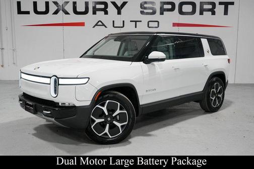 2024 Rivian R1S Adventure