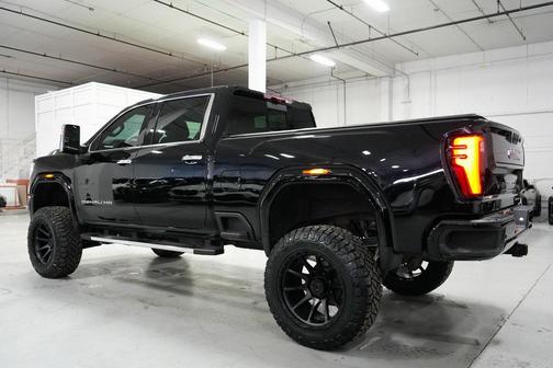 2024 GMC Sierra 2500 Denali