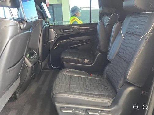 2023 Cadillac Escalade ESV Sport Platinum