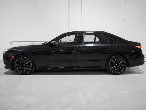 2023 BMW 760 i xDrive