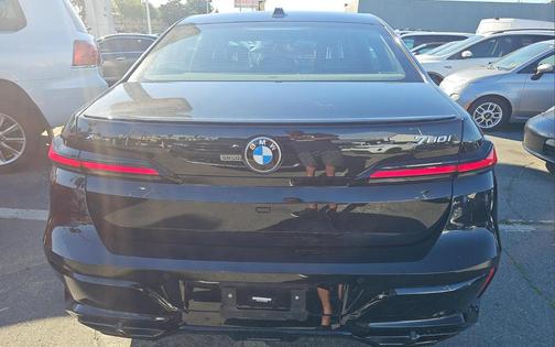 2023 BMW 760 i xDrive