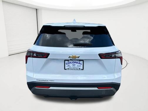 Summit White 2026 Chevrolet Equinox 1LT