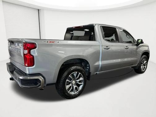 Sterling Gray Metallic 2024 Chevrolet Silverado 1500 LT