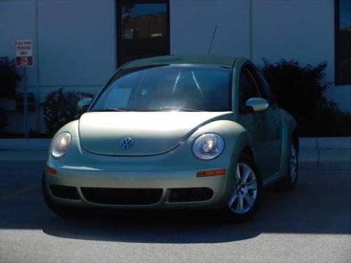 2009 Volkswagen New Beetle S