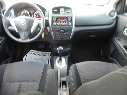 2016 Nissan Versa 1.6 SV