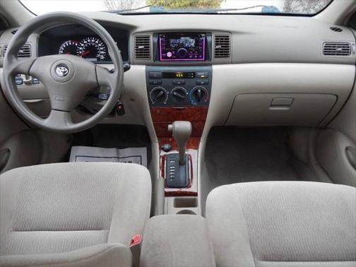 2005 Toyota Corolla LE