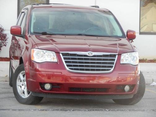 2010 Chrysler Town & Country Touring