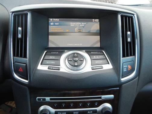 2011 Nissan Maxima SV