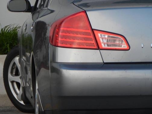 Gray 2004 INFINITI G35 Base