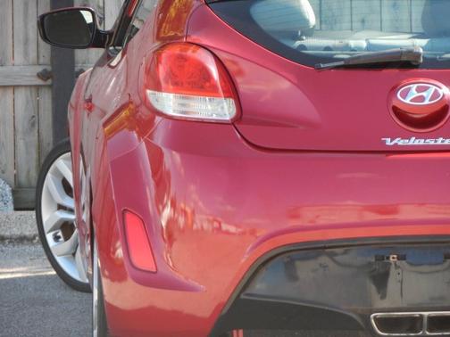 2013 Hyundai Veloster Base