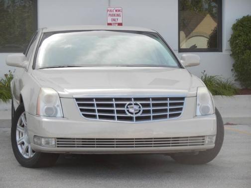 Beige 2010 Cadillac DTS Base