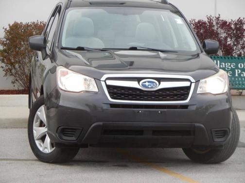 Gray 2015 Subaru Forester 2.5i Premium