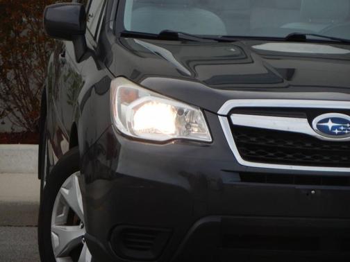 Gray 2015 Subaru Forester 2.5i Premium